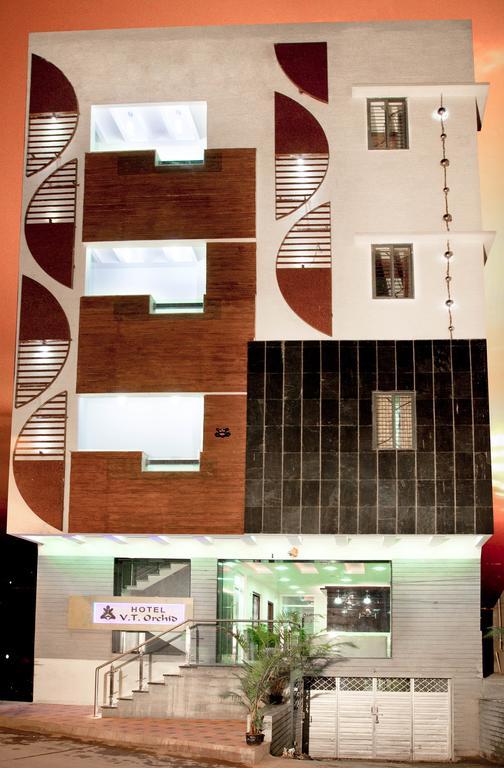 Hotel VT Orchid Chennai Exterior foto